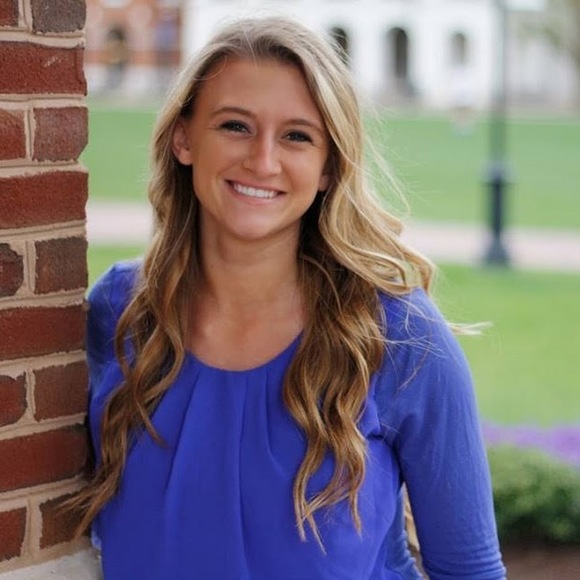 Meet your Posher, Taylor - Picture 1 of 1